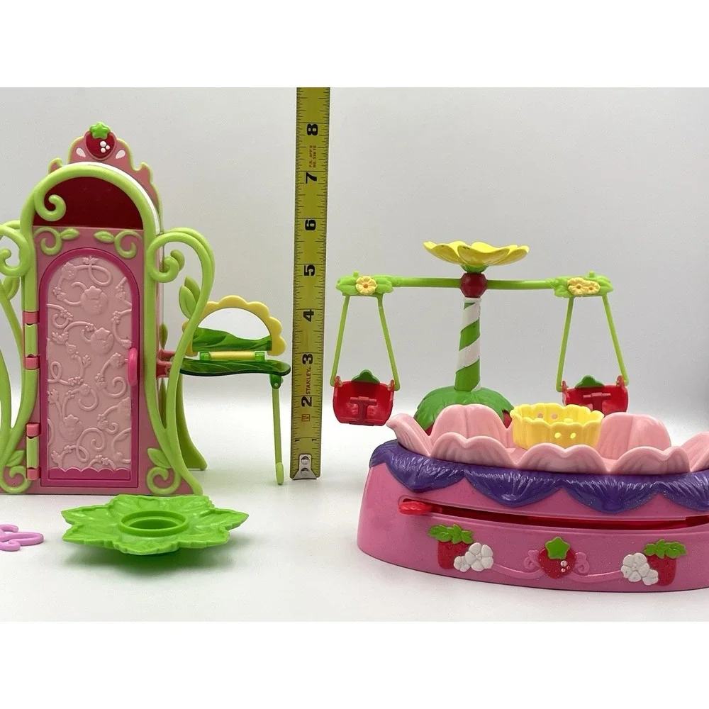 Strawberry Shortcake Hasbro Berry Bitty City Furniture Playset Lot 2009 2010